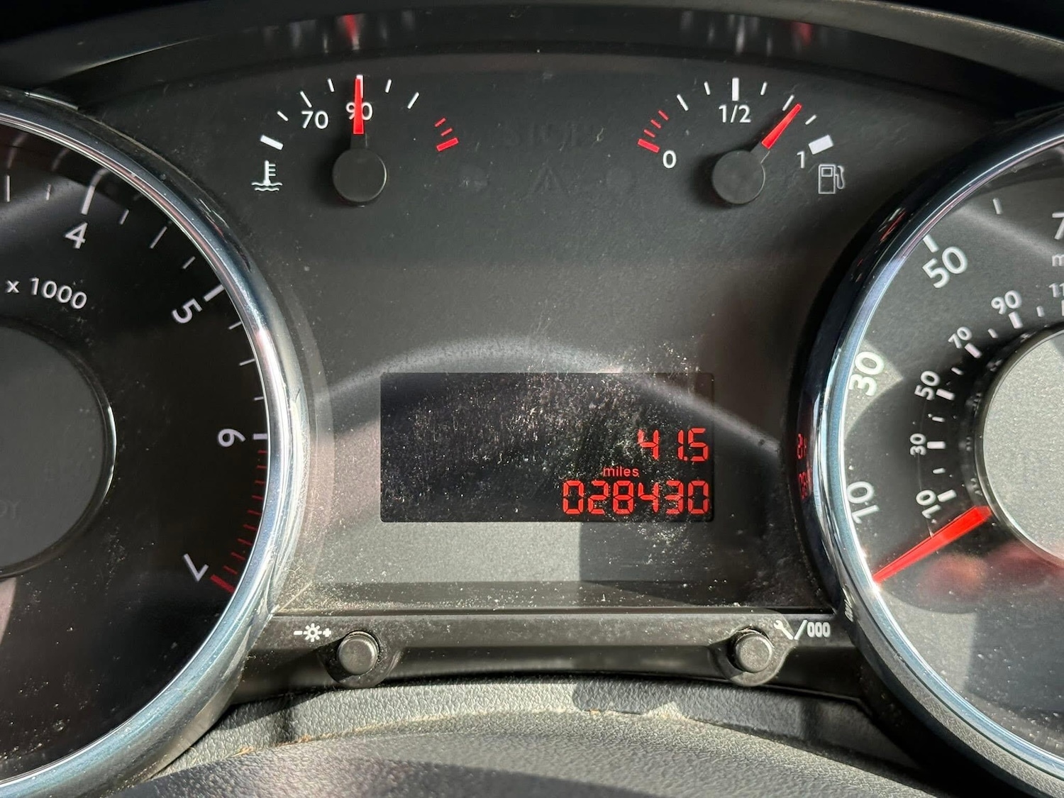 Used Peugeot 3008 2015 for sale - 77783860: Photo 16