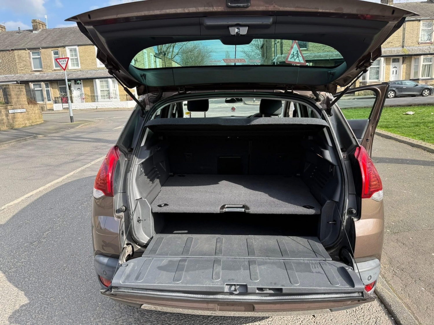 Used Peugeot 3008 2015 for sale - 77783860: Photo 9