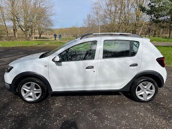 Used Dacia Sandero Stepway 2014 for sale - 78019166: Photo