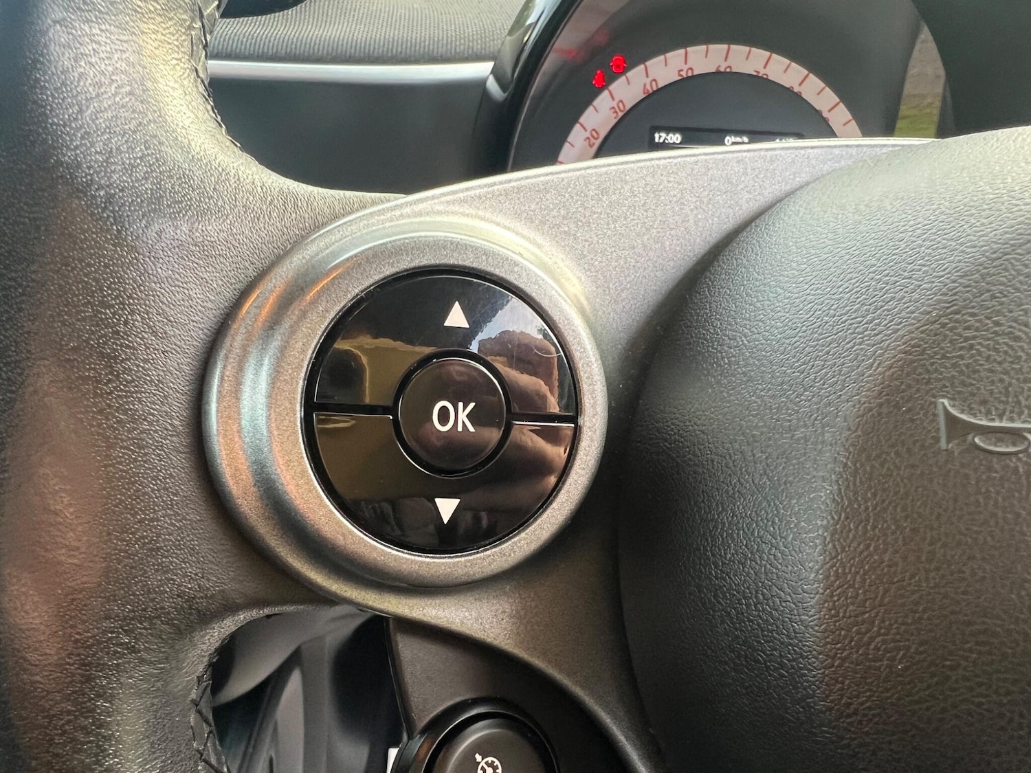 Used smart fortwo 2015 for sale - 76413415: Photo 24