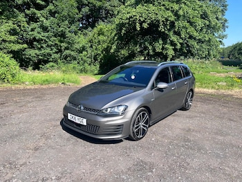 Used Volkswagen Golf 2016 for sale - 79107274: Photo