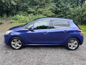 Used Peugeot 208 2014 for sale - 79698031: Photo