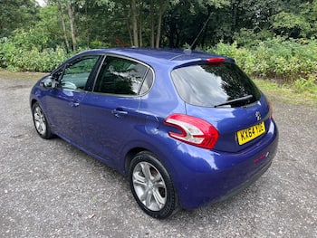 Used Peugeot 208 2014 for sale - 79698031: Photo