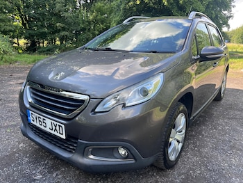 Used Peugeot 2008 2015 for sale - 79361752: Photo