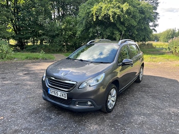 Used Peugeot 2008 2015 for sale - 79361752: Photo