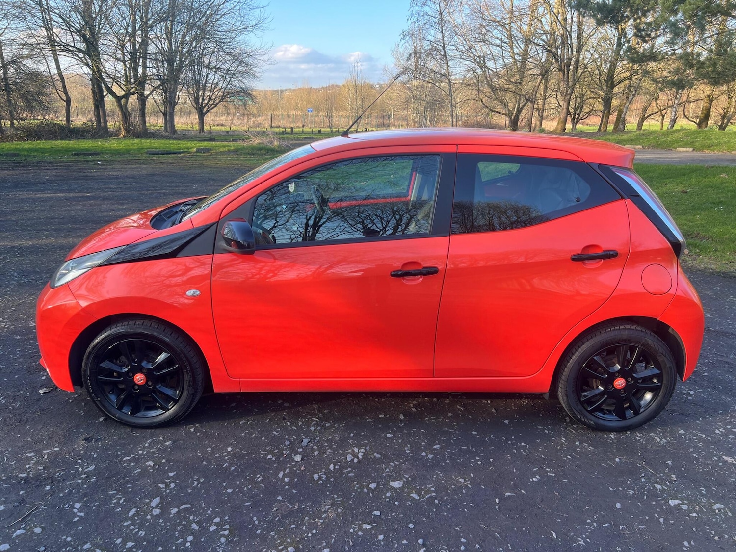 Used Toyota AYGO for sale - 77753690: Photo 2