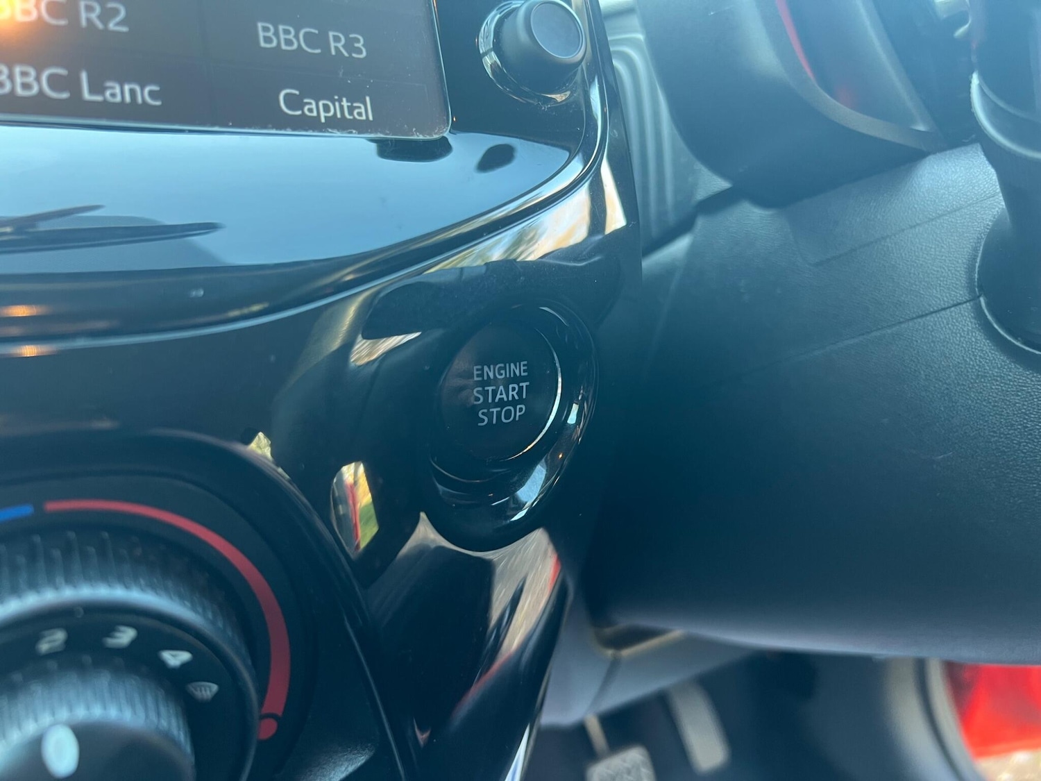 Used Toyota AYGO for sale - 77753690: Photo 28