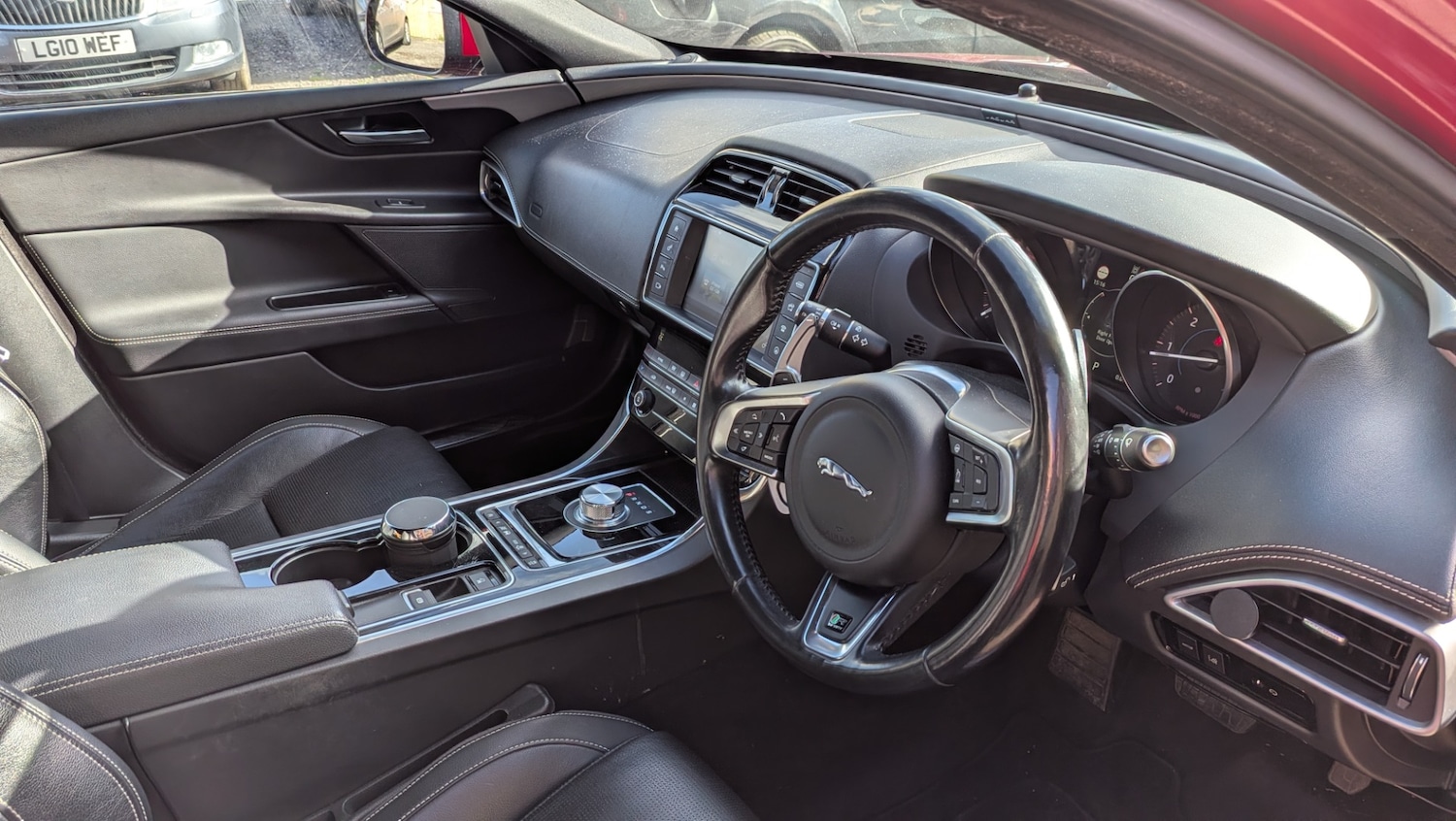 Used Jaguar XE 2017 for sale - 77991925: Photo 22