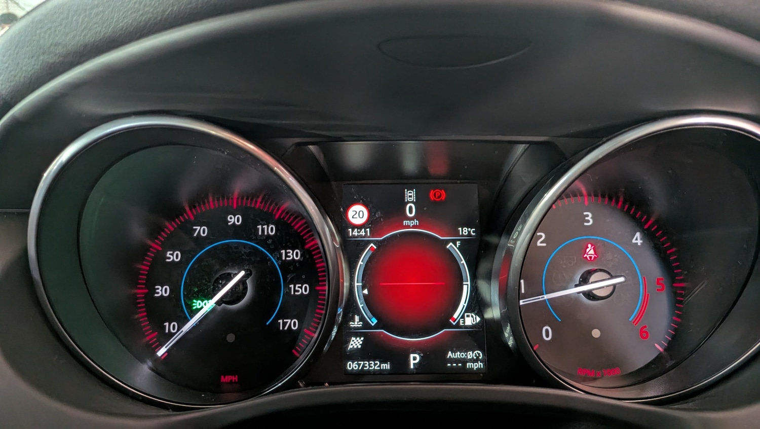 Used Jaguar XE 2017 for sale - 77991925: Photo 24