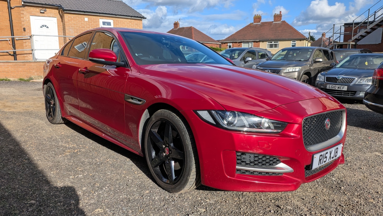 Used Jaguar XE 2017 for sale - 77991925: Photo 3