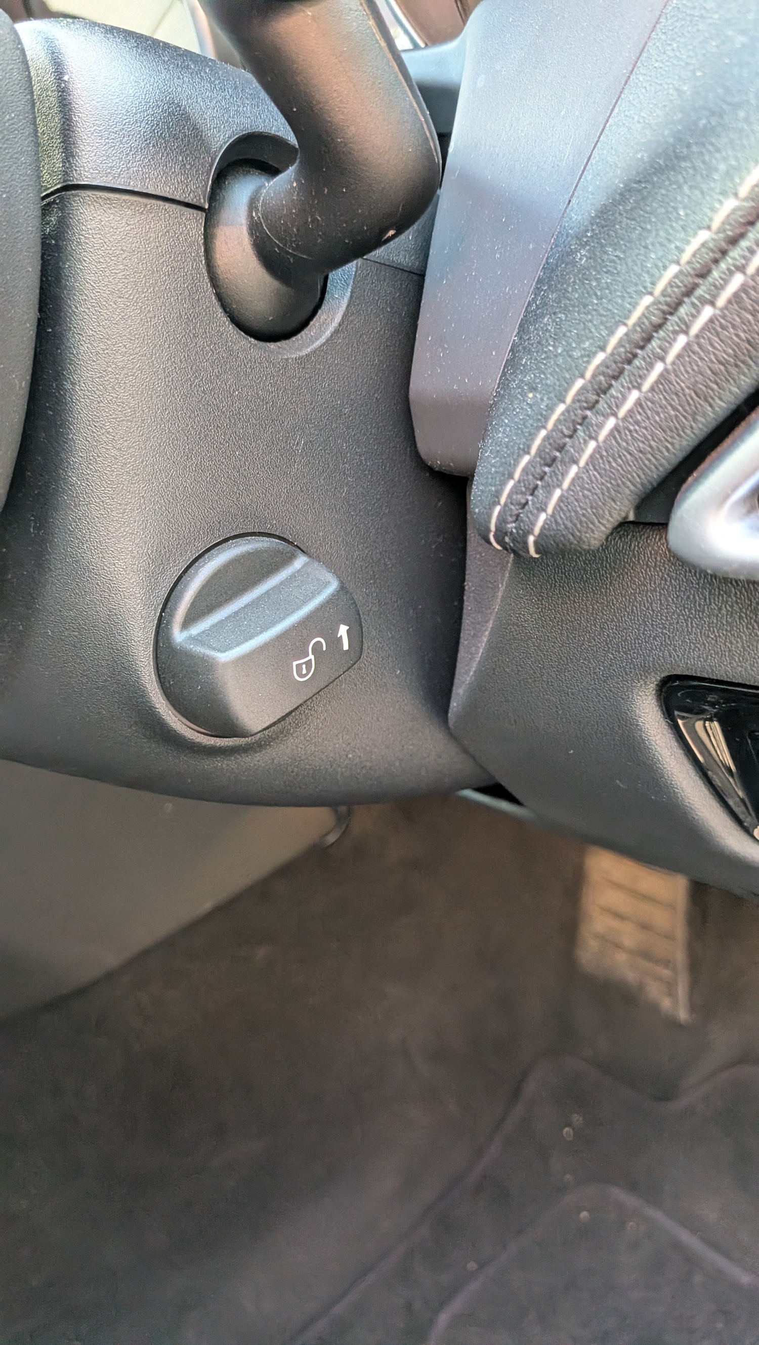 Used Jaguar XE 2017 for sale - 77991925: Photo 33