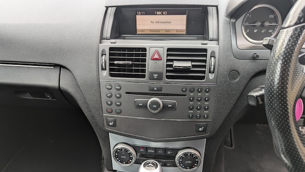 Used Mercedes-Benz C-Class 2009 for sale - 76220348: Photo 13