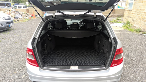 Used Mercedes-Benz C-Class 2009 for sale - 76220348: Photo 19