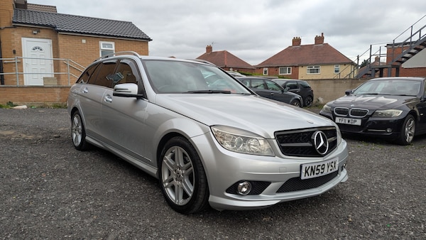Used Mercedes-Benz C-Class 2009 for sale - 76220348: Photo 1