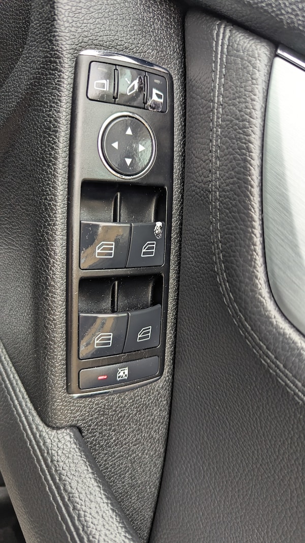 Used Mercedes-Benz C-Class 2009 for sale - 76220348: Photo 25
