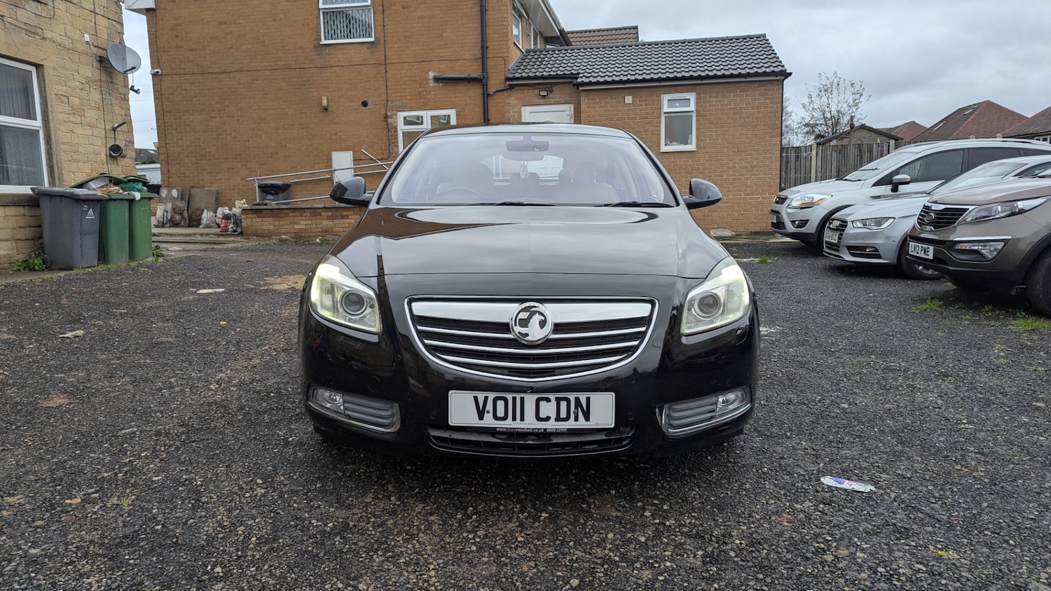 Used Vauxhall Insignia 2011 for sale - 76543233: Photo 2