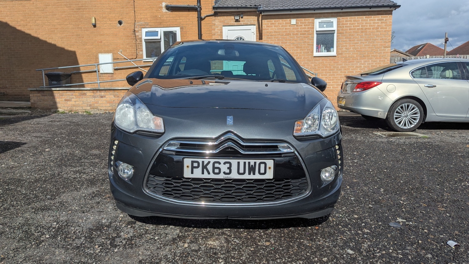 Used Citroen DS3 2013 for sale - 75852429: Photo 2
