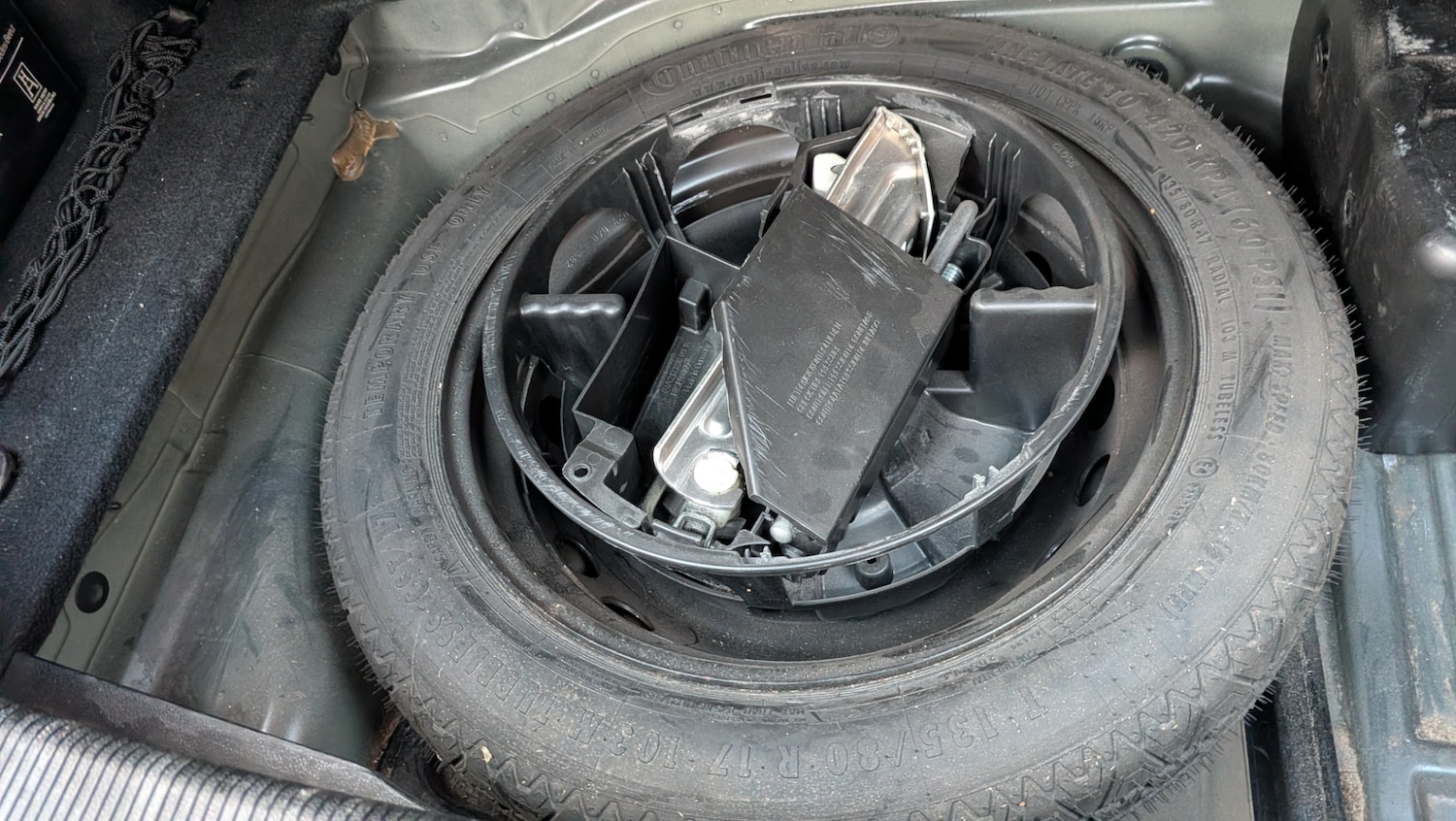 Used Mercedes-Benz E Class 2012 for sale - 76726139: Photo 20