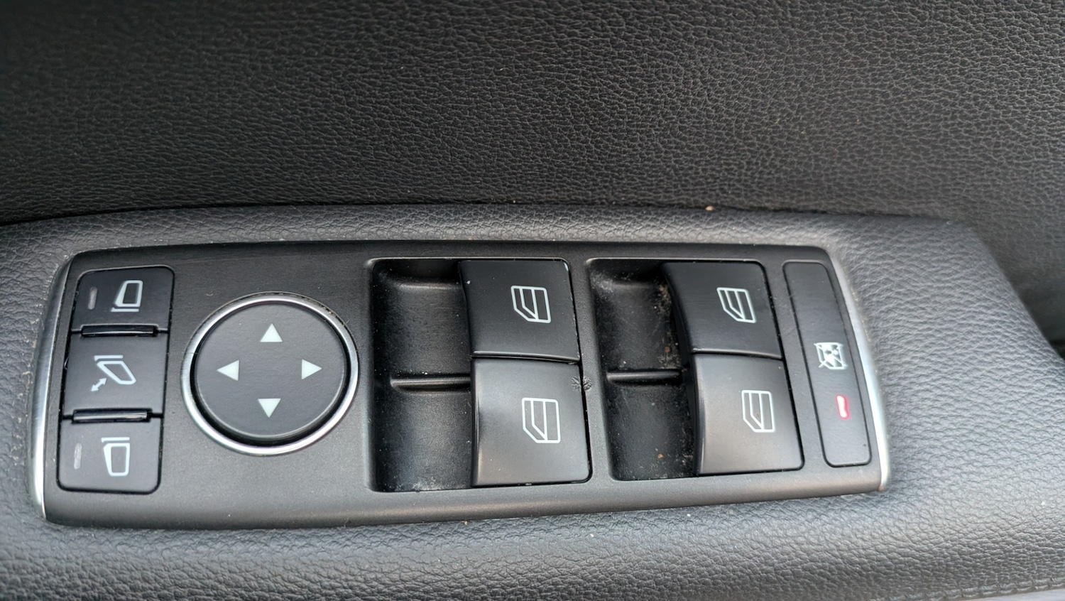 Used Mercedes-Benz E Class 2012 for sale - 76726139: Photo 25