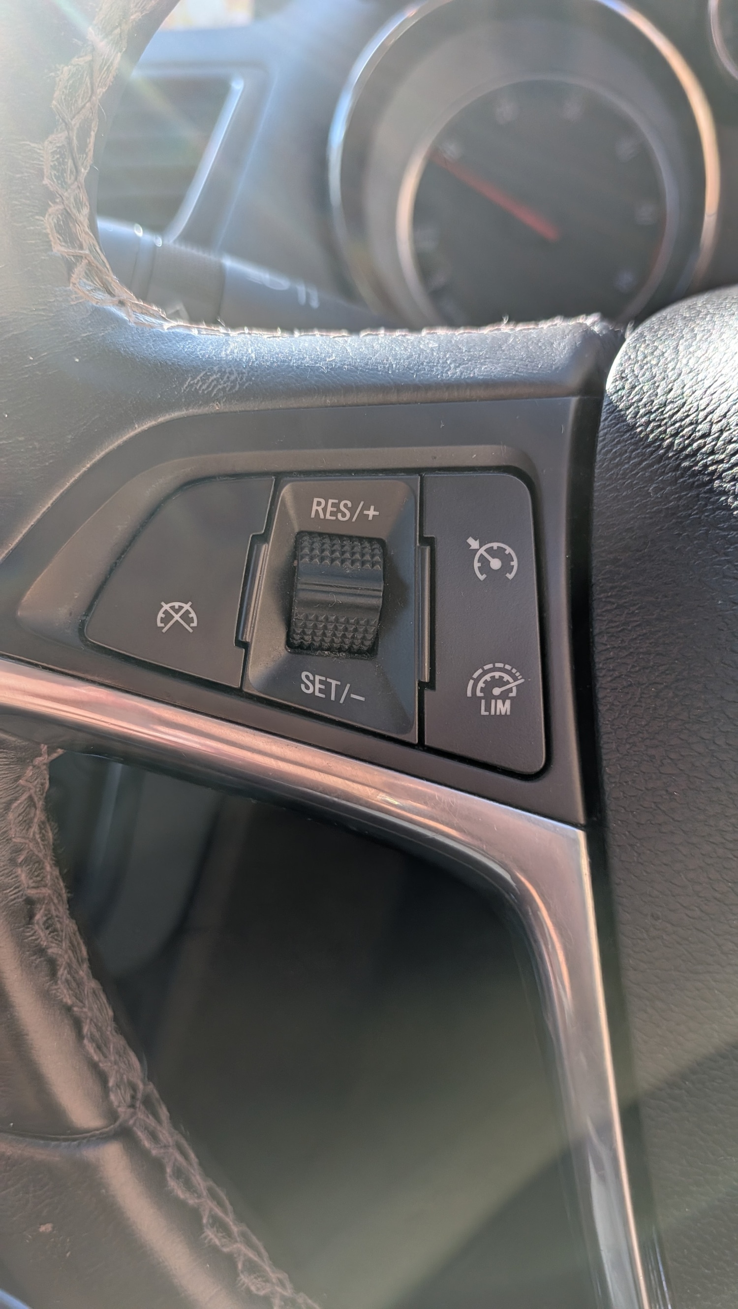 Used Vauxhall Mokka 2013 for sale - 77201719: Photo 17