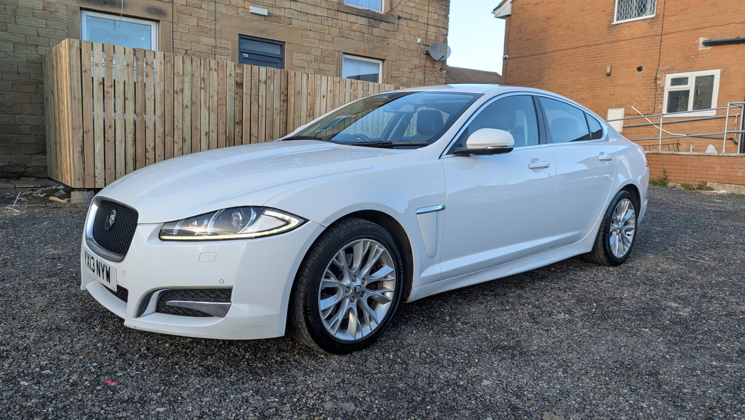 Used Jaguar XF 2013 for sale - 77004790: Photo 3
