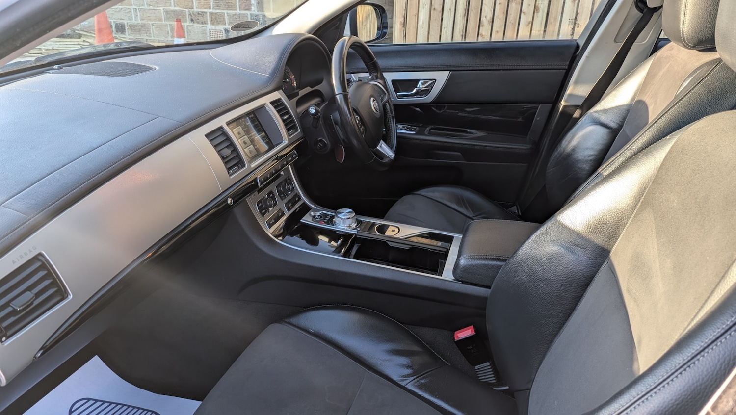 Used Jaguar XF 2013 for sale - 77004790: Photo 7