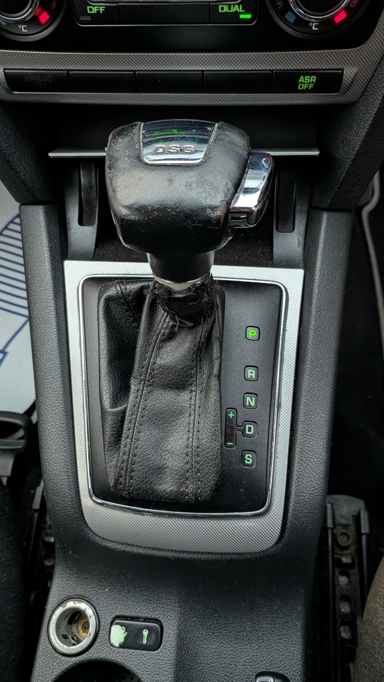 Used Skoda Octavia 2010 for sale - 77236831: Photo 15