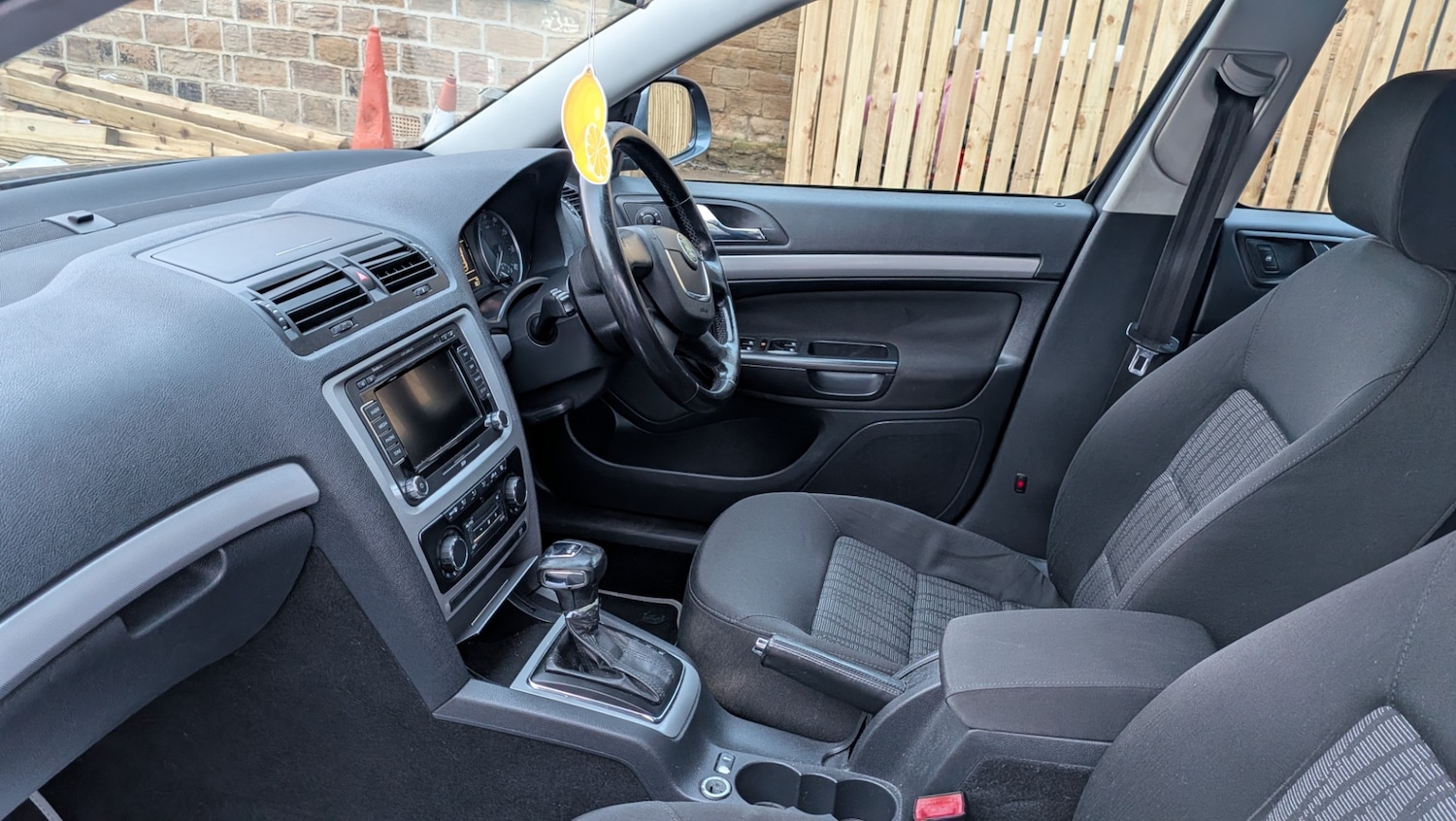 Used Skoda Octavia 2010 for sale - 77236831: Photo 6