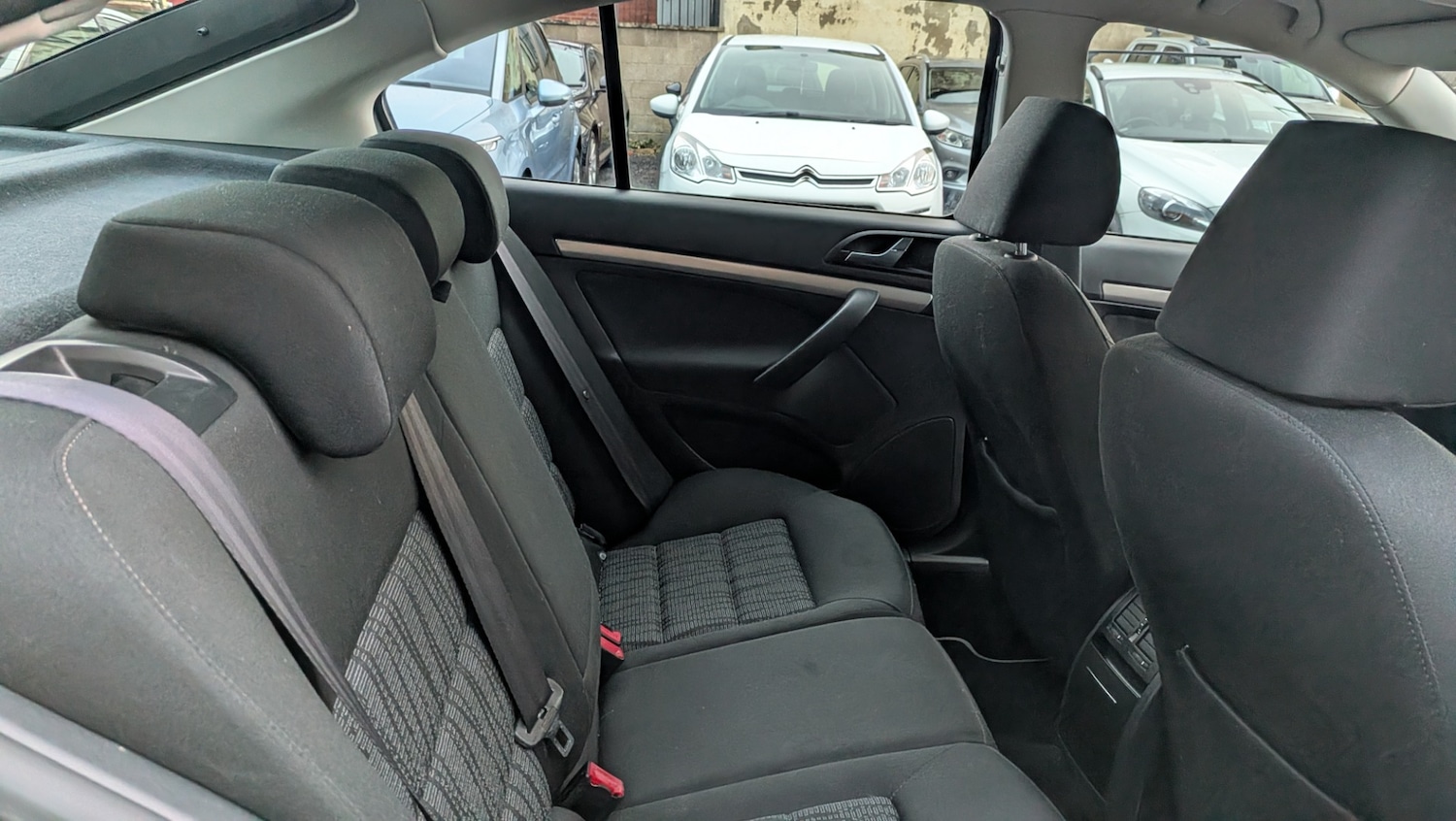 Used Skoda Octavia 2010 for sale - 77236831: Photo 8