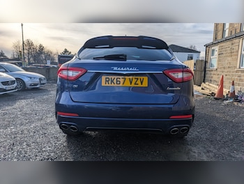 Used Maserati Levante 2017 for sale - 77199047: Photo