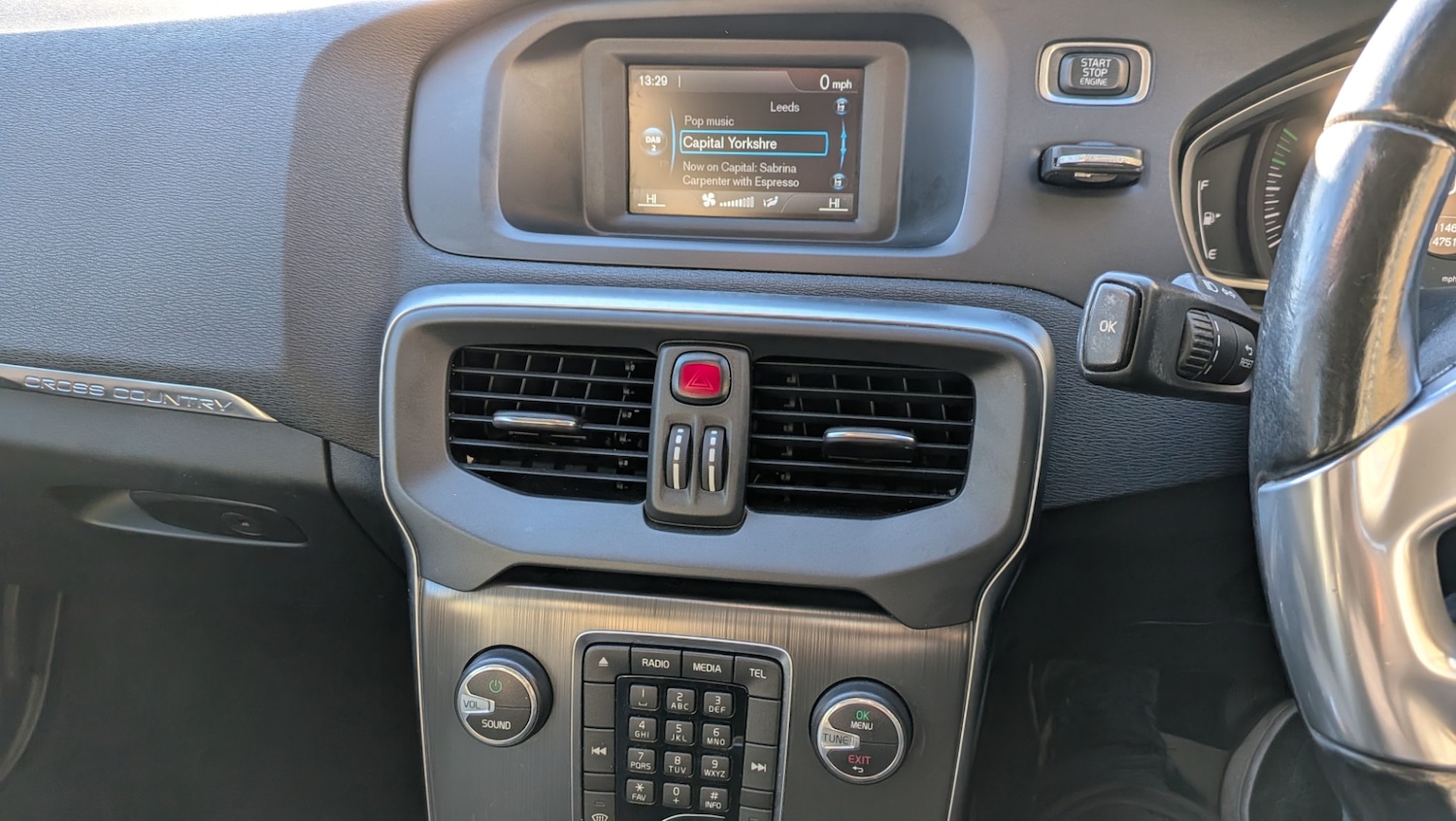 Used Volvo V40 2014 for sale - 77127380: Photo 14