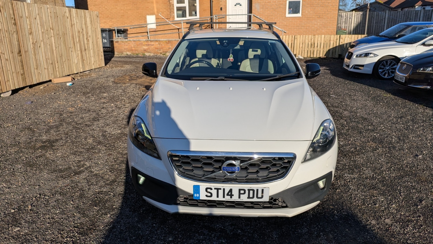 Used Volvo V40 2014 for sale - 77127380: Photo 24