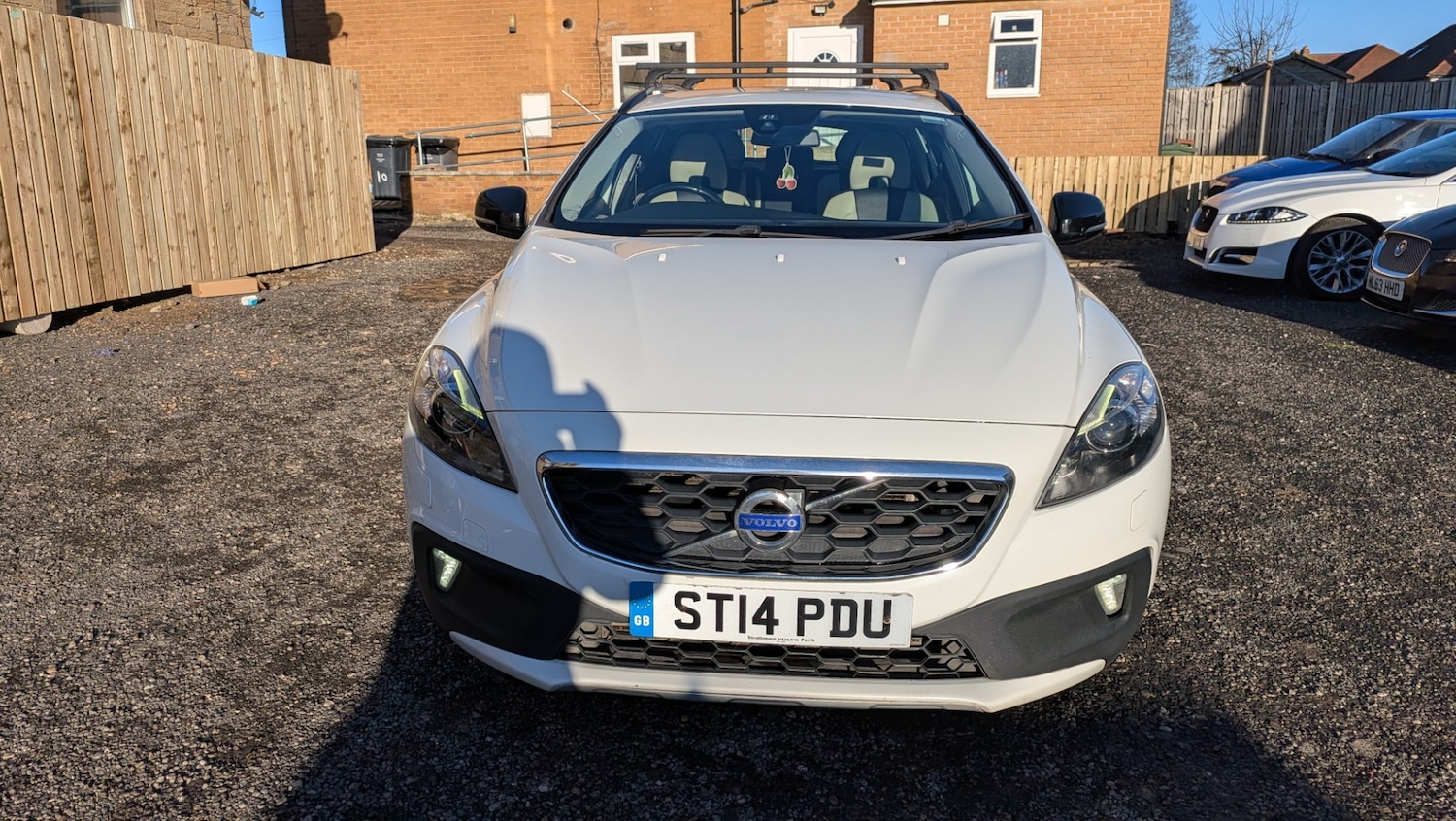 Used Volvo V40 2014 for sale - 77127380: Photo 25