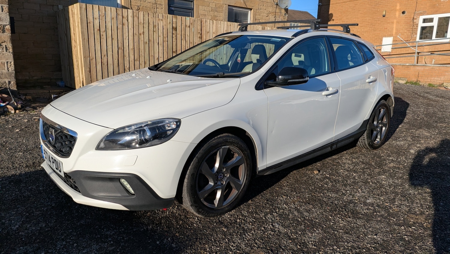 Used Volvo V40 2014 for sale - 77127380: Photo 27