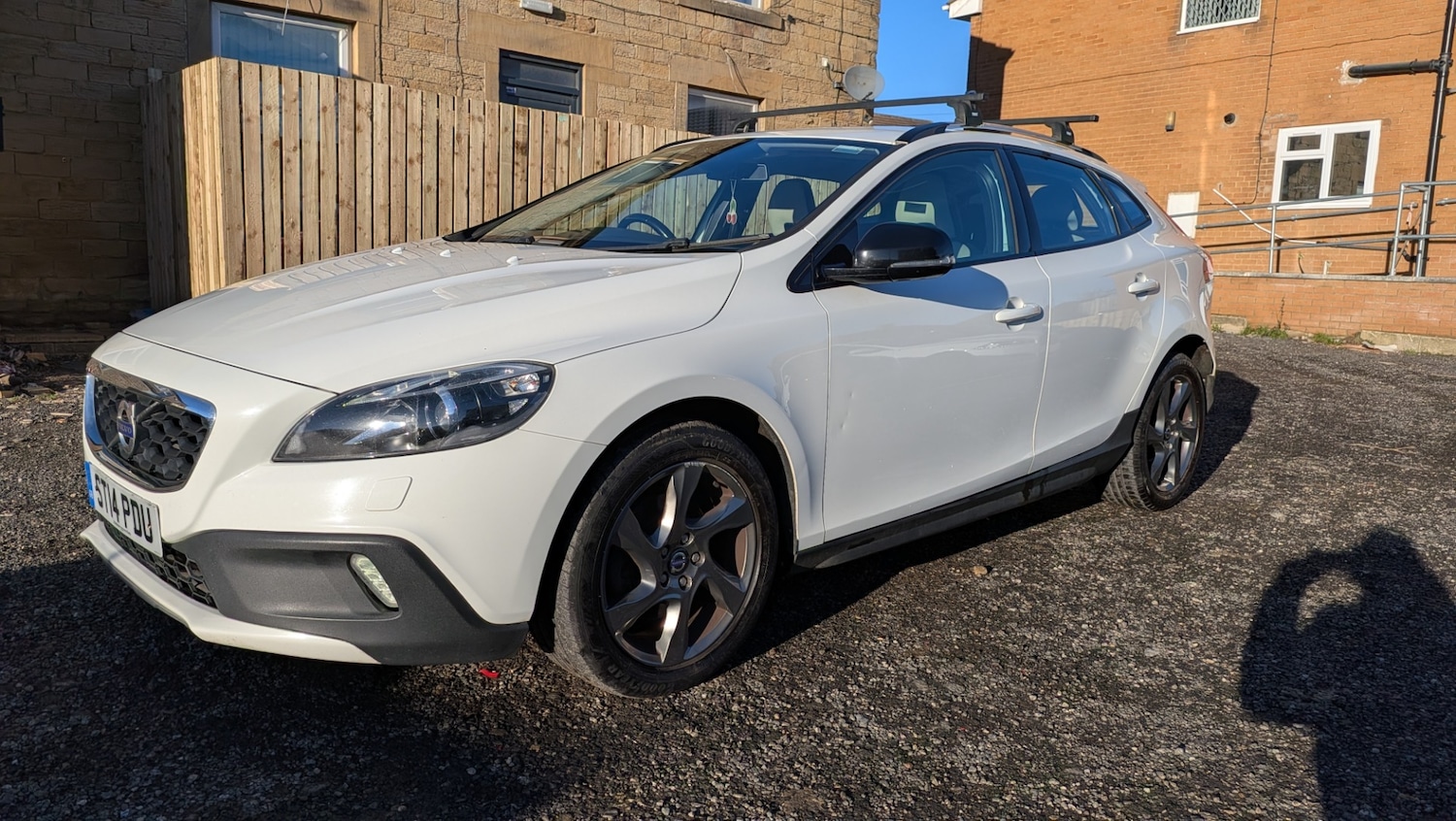 Used Volvo V40 2014 for sale - 77127380: Photo 3