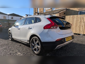 Used Volvo V40 2014 for sale - 77127380: Photo