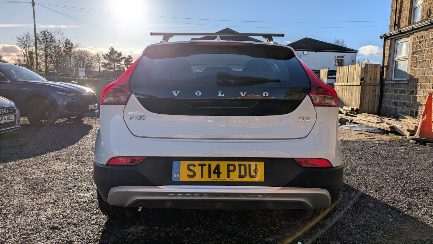 Used Volvo V40 2014 for sale - 77127380: Photo 5