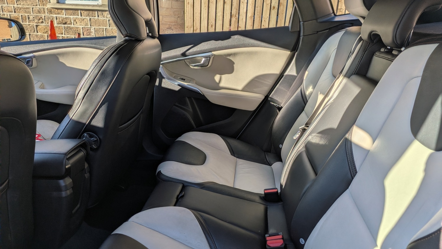 Used Volvo V40 2014 for sale - 77127380: Photo 8