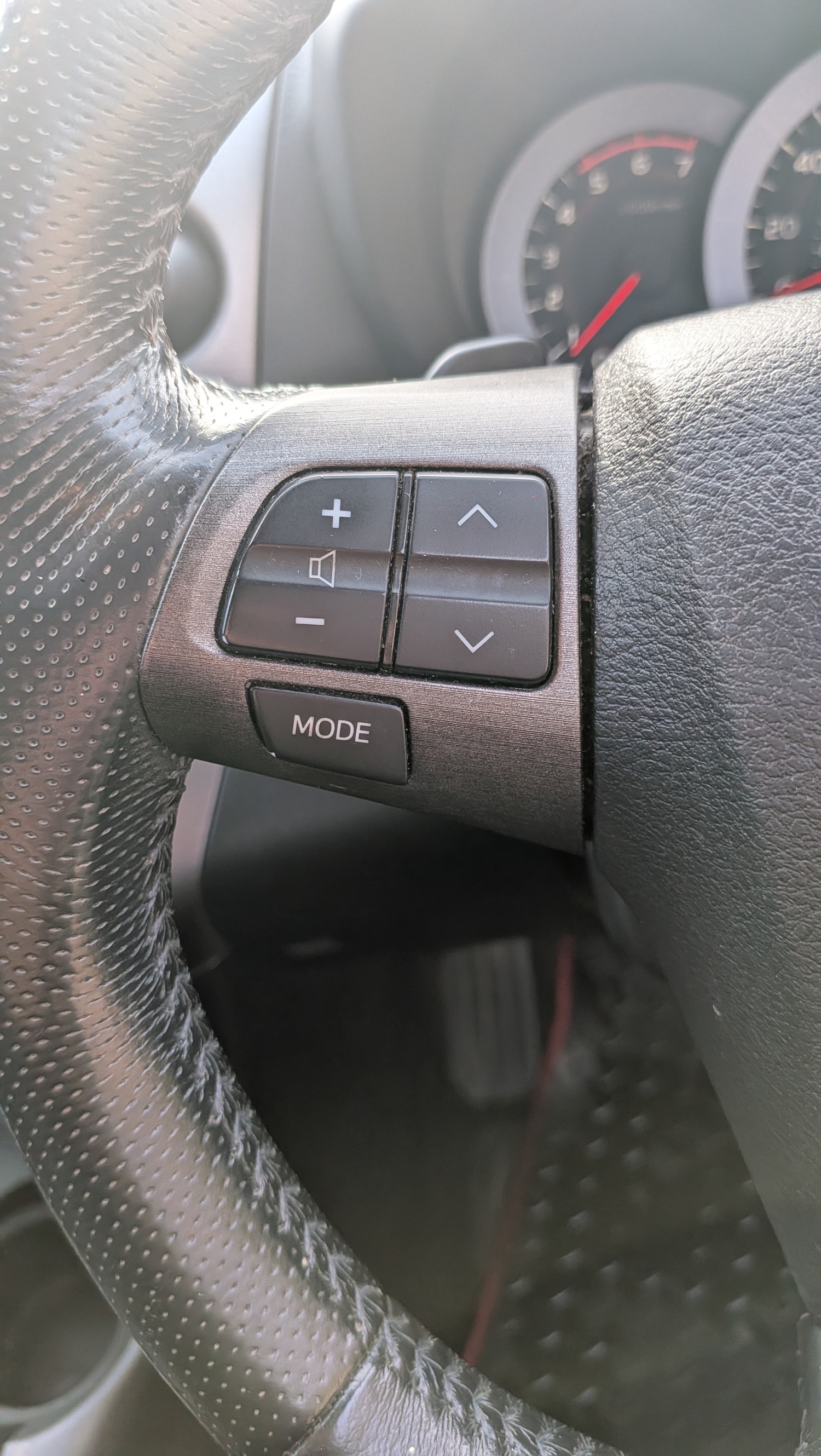 Used Toyota RAV4 2011 for sale - 77396238: Photo 18