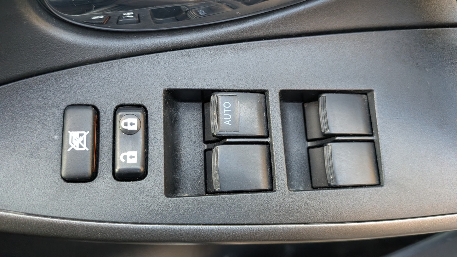 Used Toyota RAV4 2011 for sale - 77396238: Photo 23