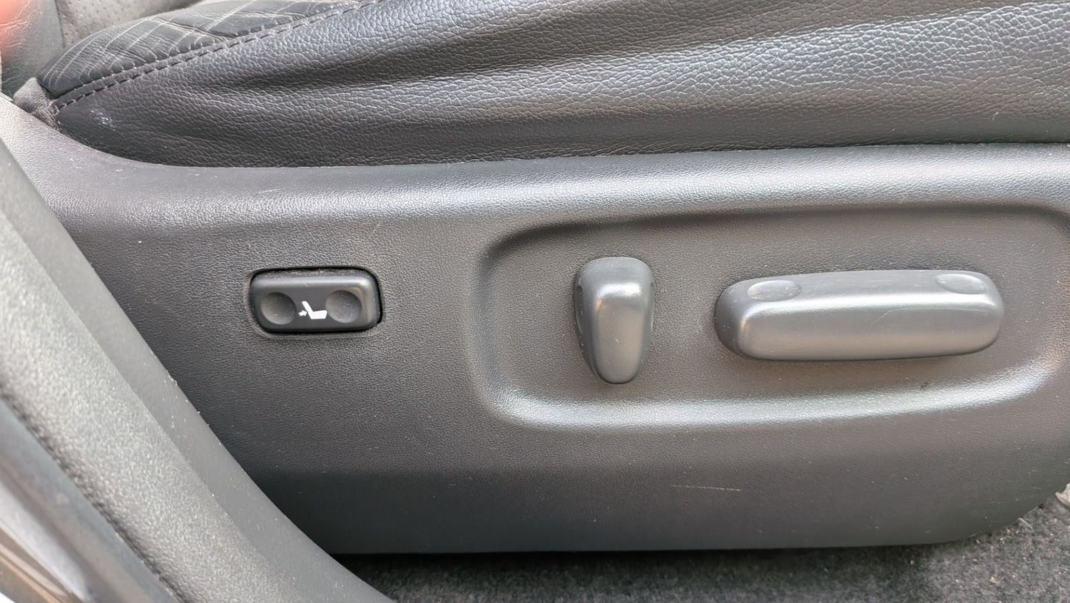 Used Toyota RAV4 2011 for sale - 77396238: Photo 24