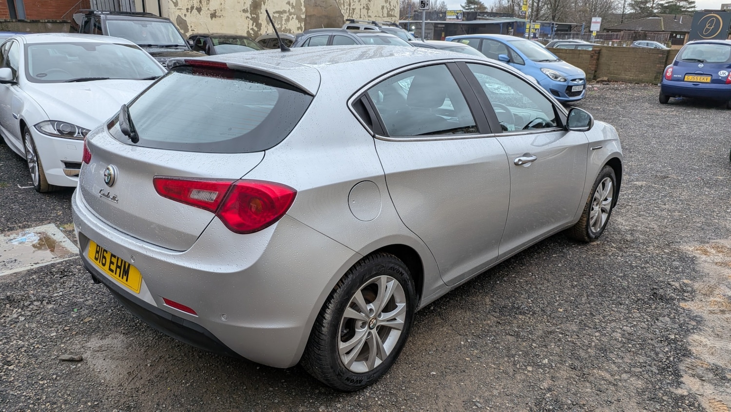 Used Alfa Romeo Giulietta 2012 for sale - 77483838: Photo 16