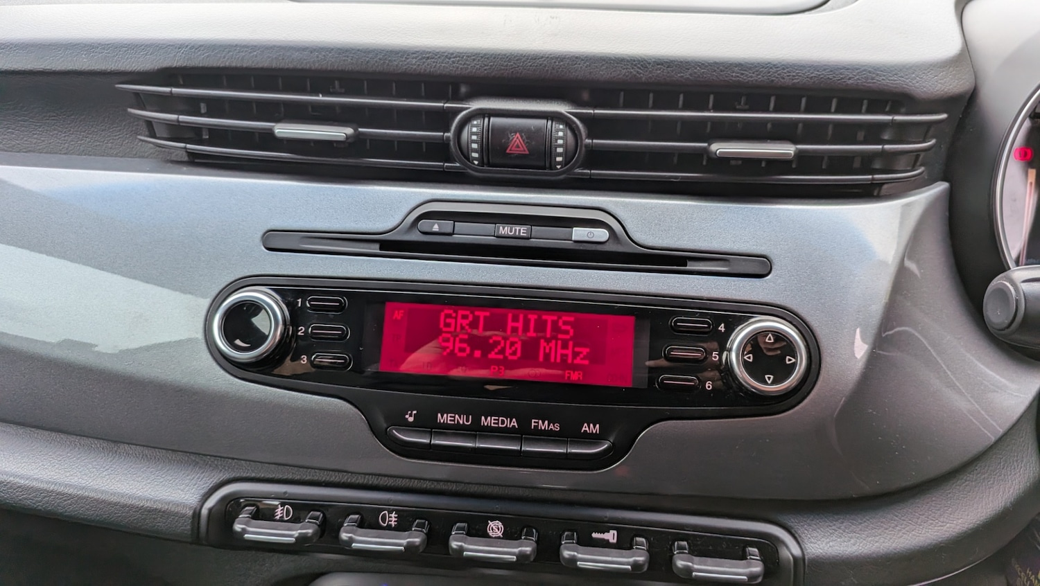 Used Alfa Romeo Giulietta 2012 for sale - 77483838: Photo 24