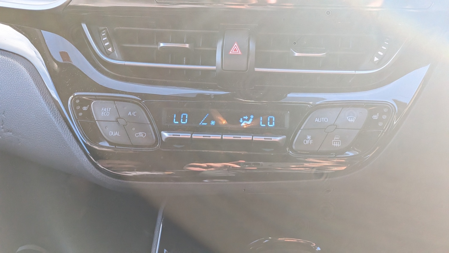 Used Toyota C-HR 2019 for sale - 77891532: Photo 26