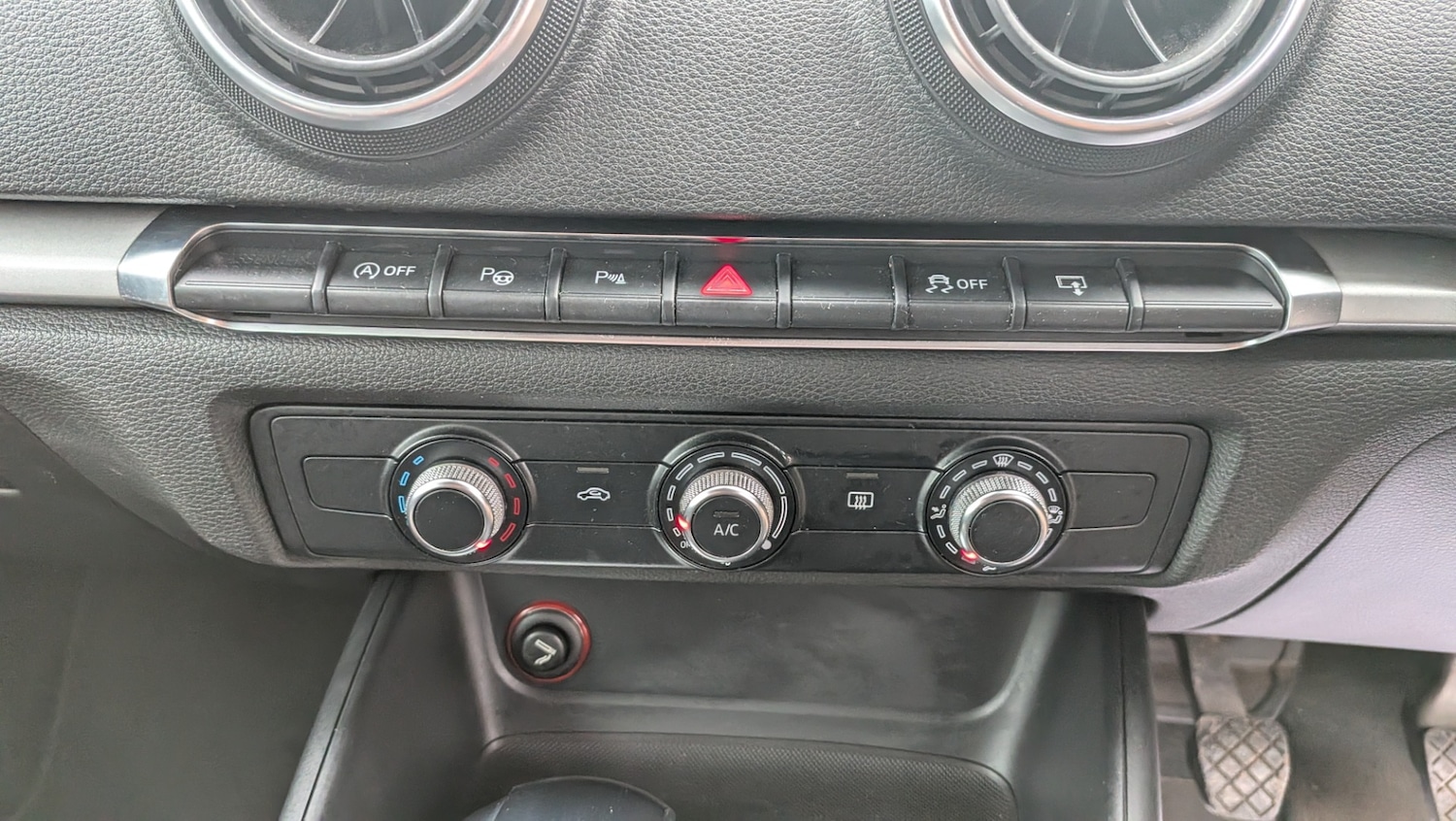 Used Audi A3 2015 for sale - 76982826: Photo 15