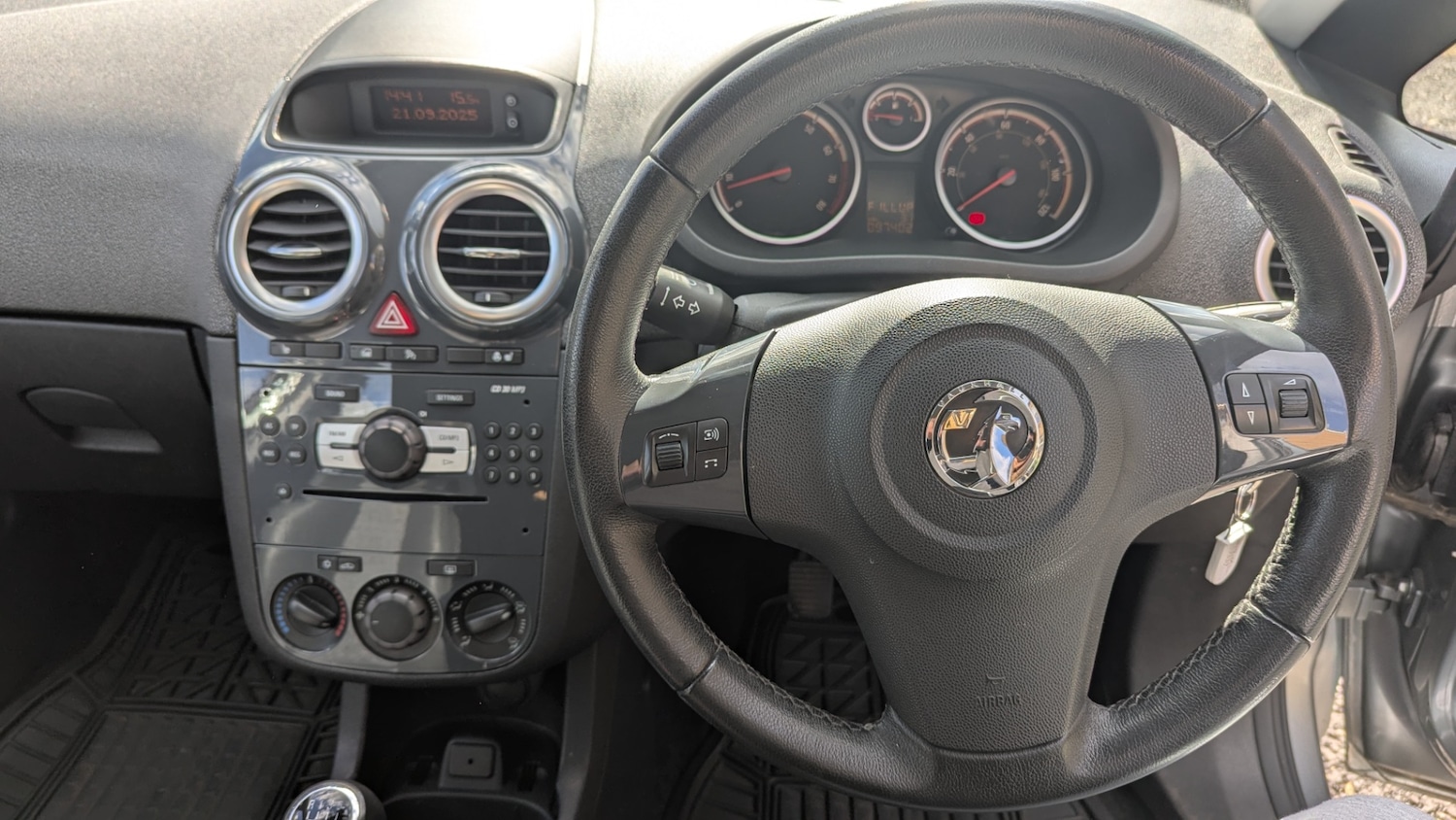 Used Vauxhall Corsa 2012 for sale - 76024276: Photo 11