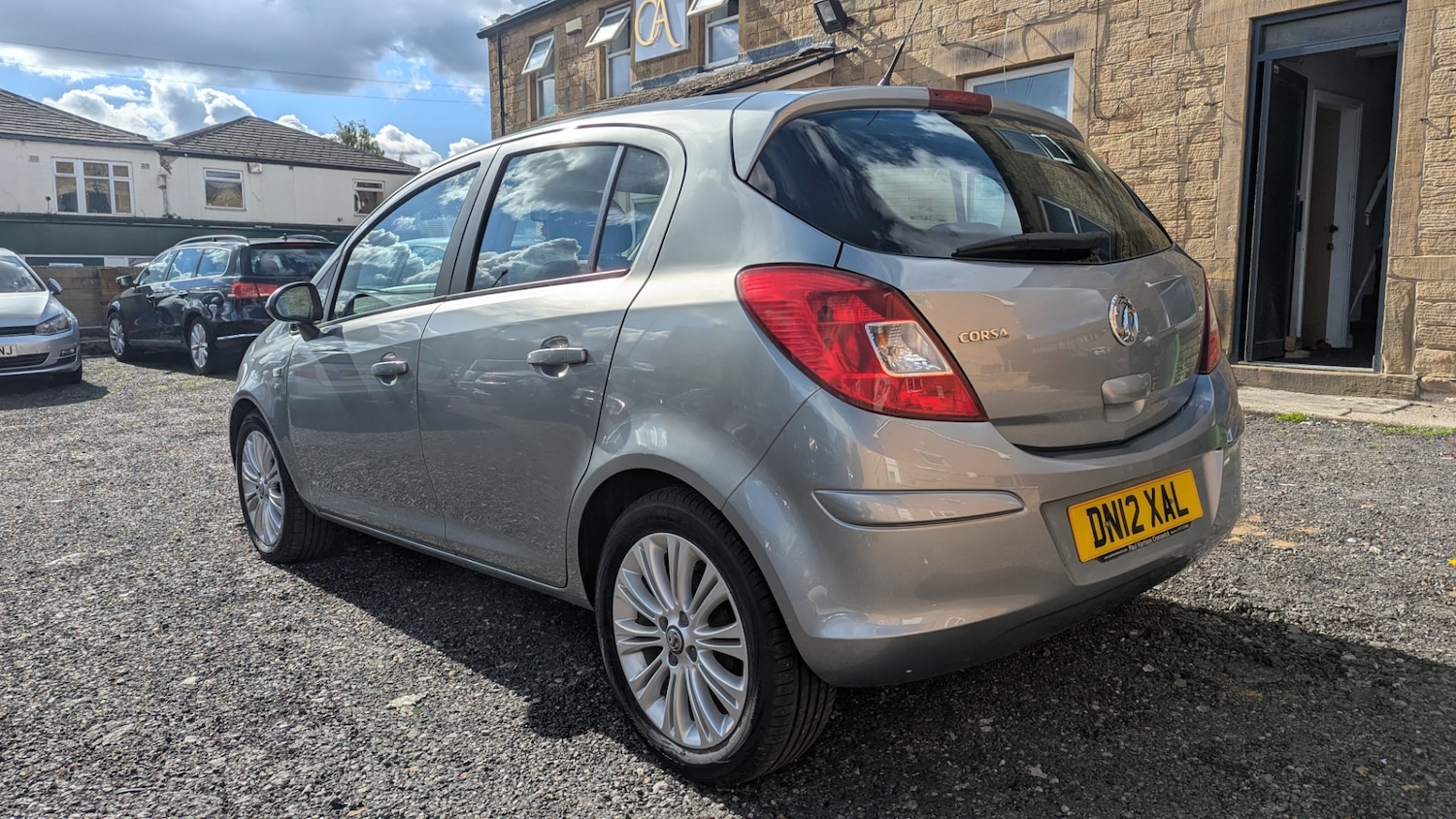Used Vauxhall Corsa 2012 for sale - 76024276: Photo 4