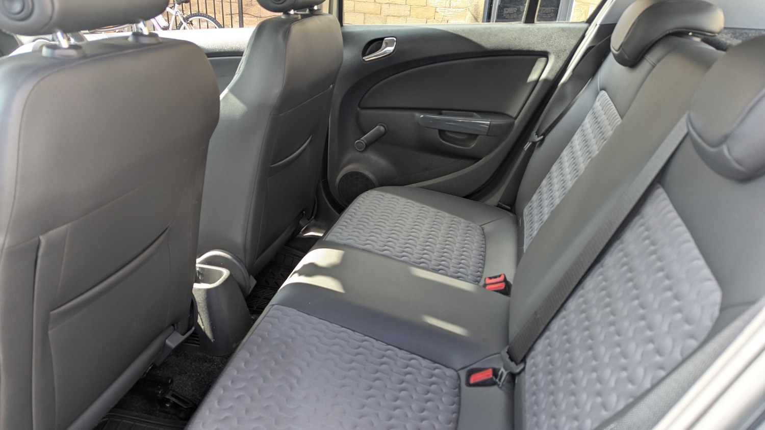 Used Vauxhall Corsa 2012 for sale - 76024276: Photo 8
