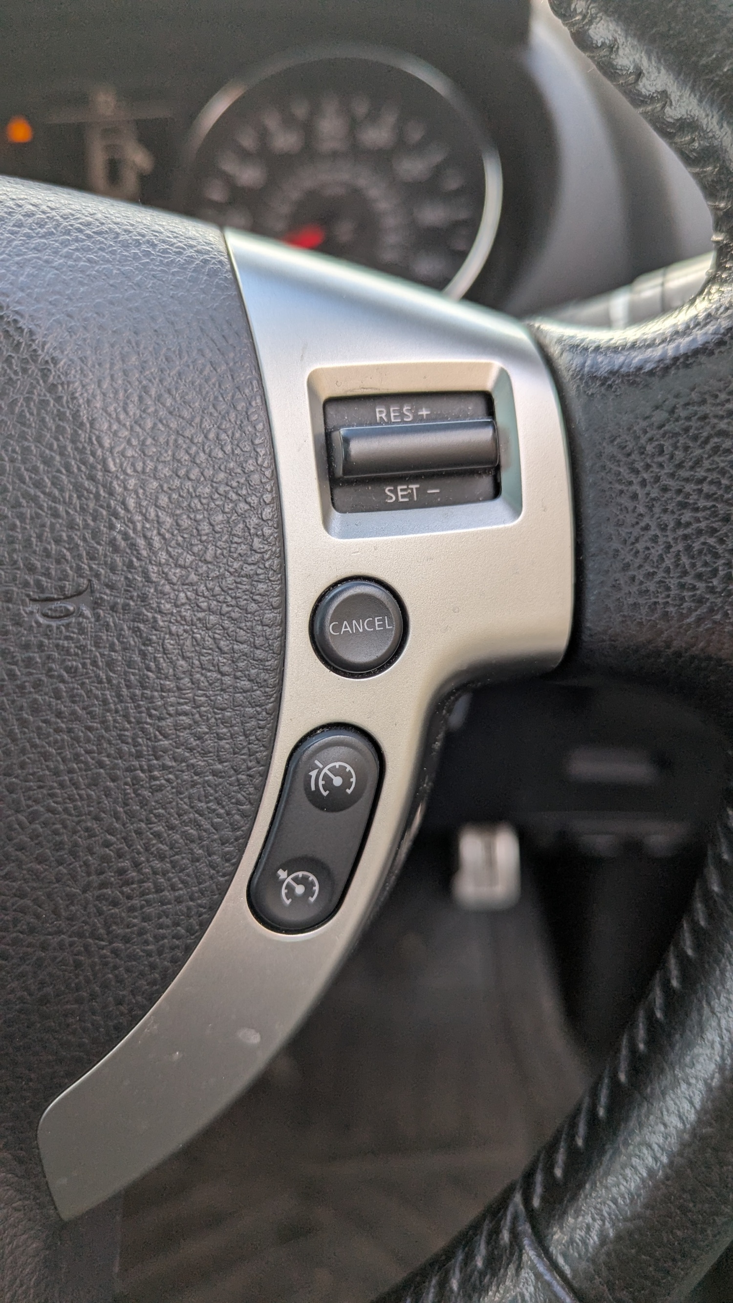 Used Nissan Qashqai 2012 for sale - 76521453: Photo 23