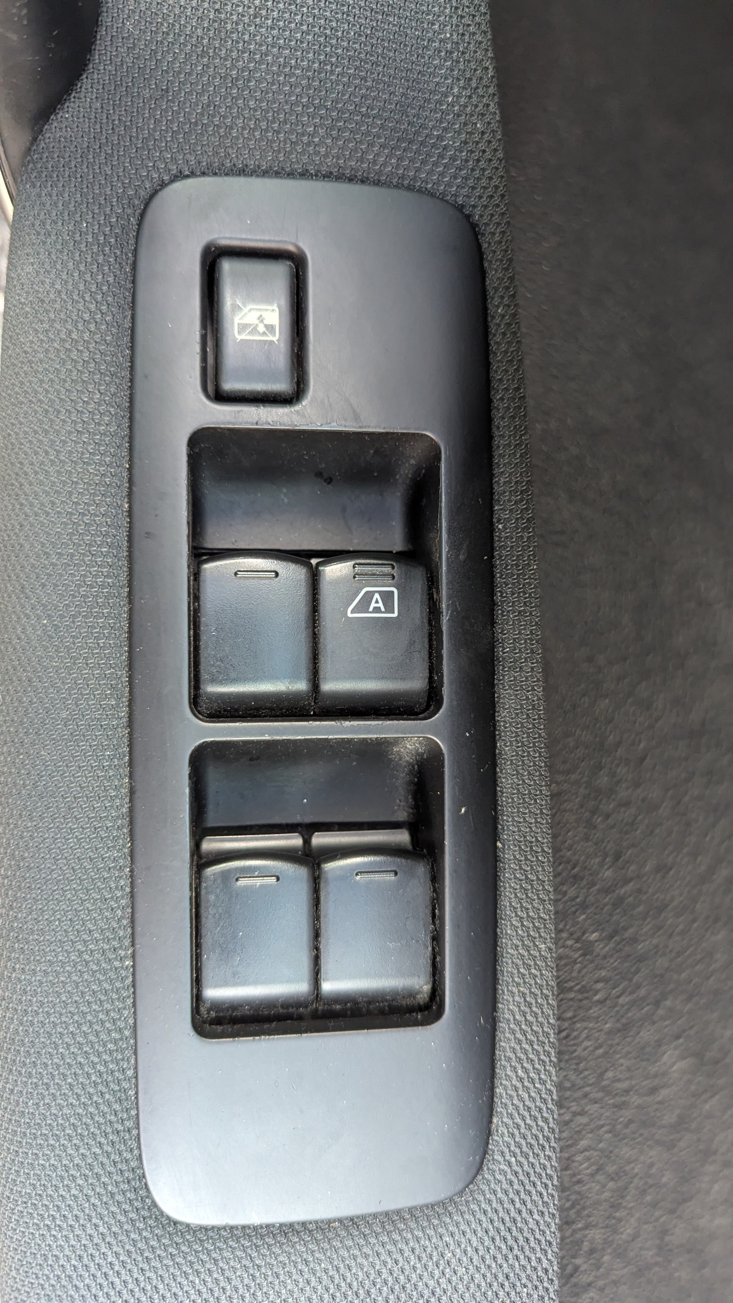 Used Nissan Qashqai 2012 for sale - 76521453: Photo 25